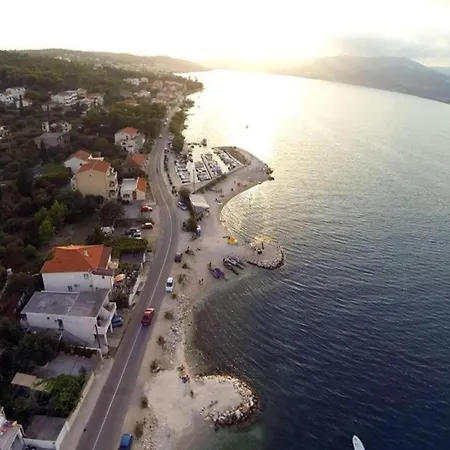 Lejlighed 5 Km From S Center Trogir