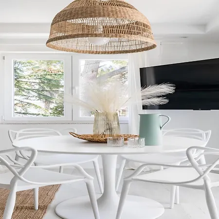 5 Km From S Center *