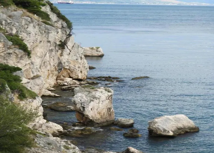 5 Km From S Center Apartment